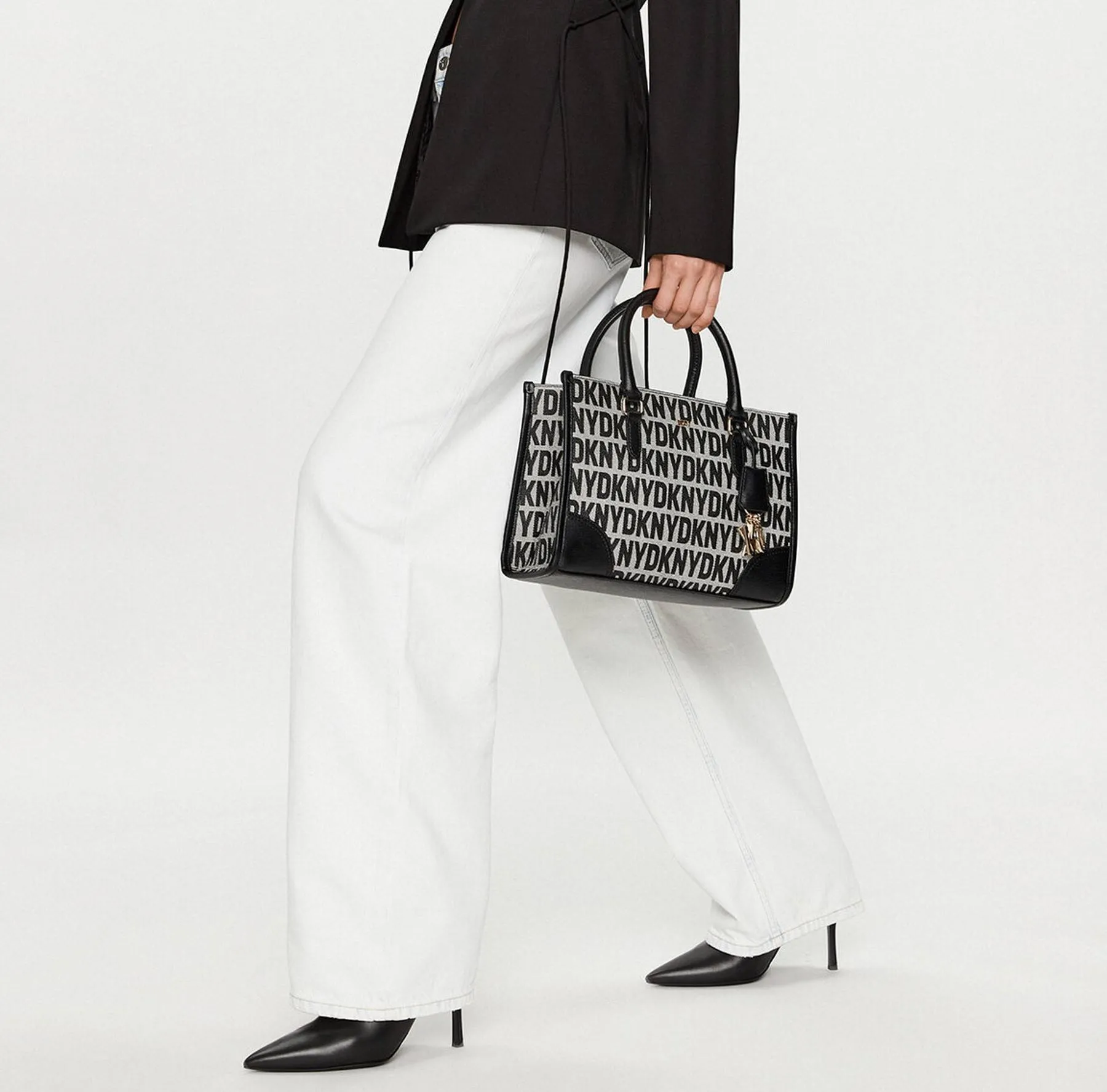 Bolso DKNY Perri Box Satchel R33DYY84 Negro