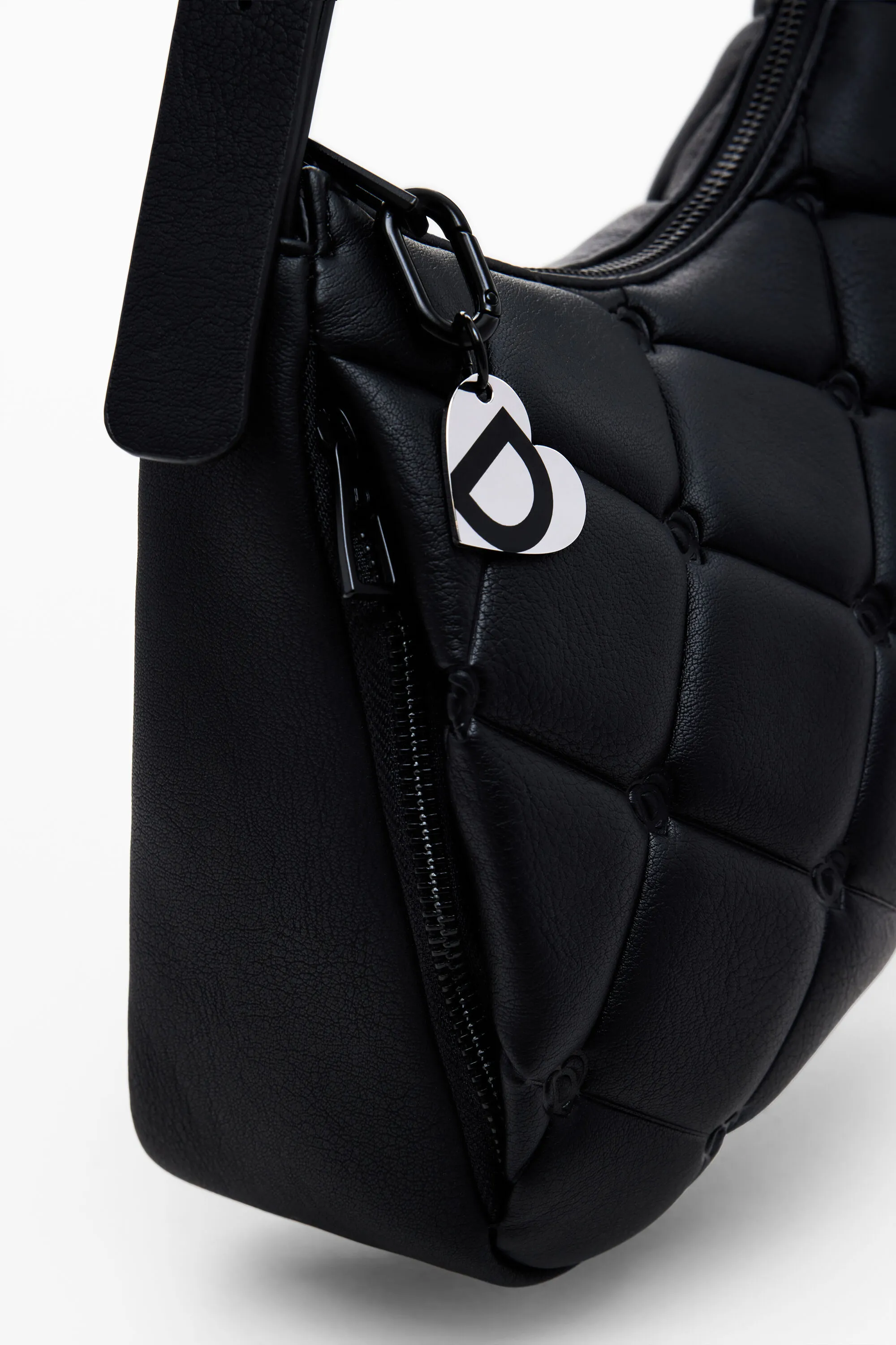 Bolso efecto piel capitoné M