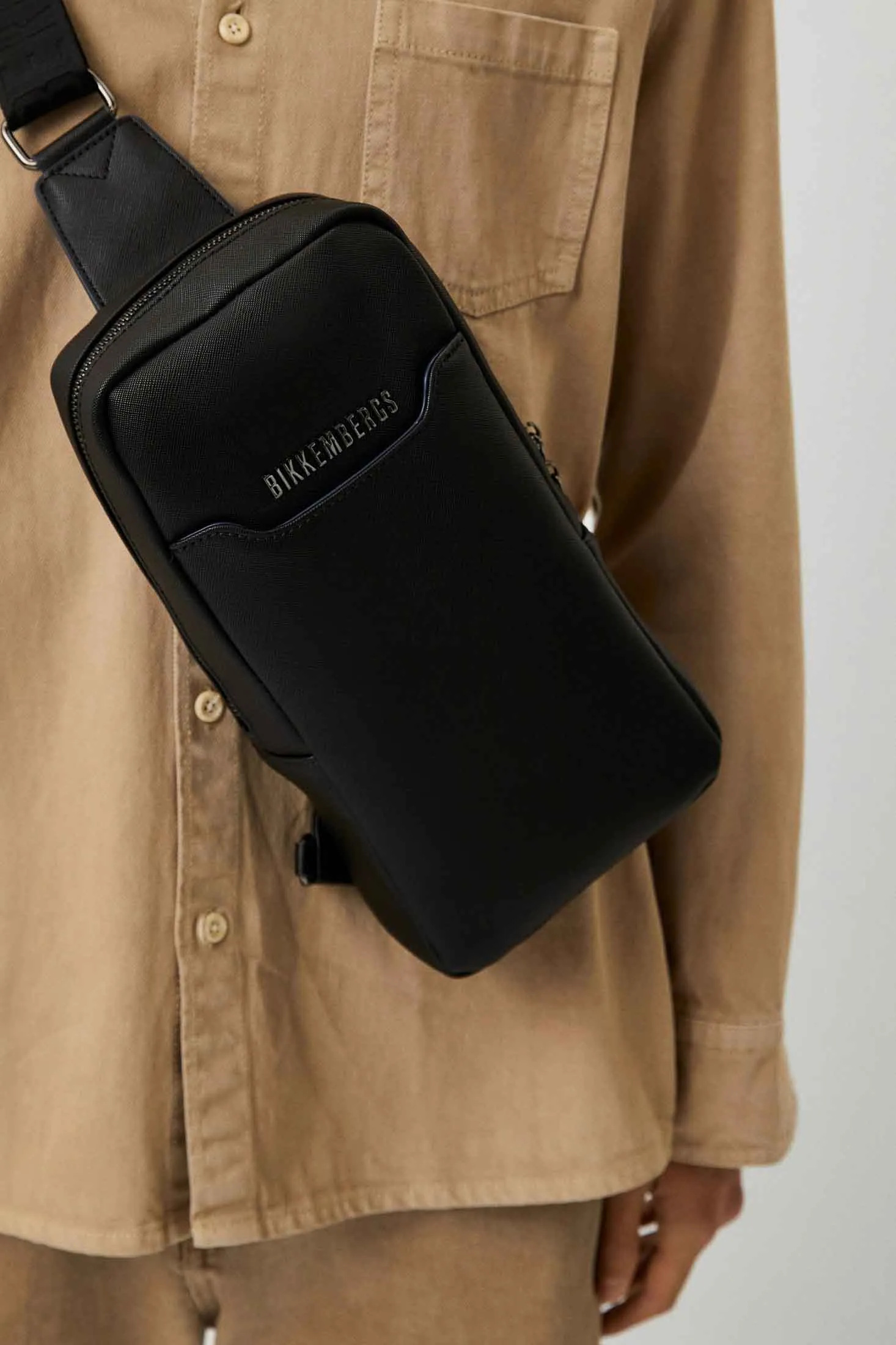 Bolso para hombre de Bikkembergs – BKBO00264P