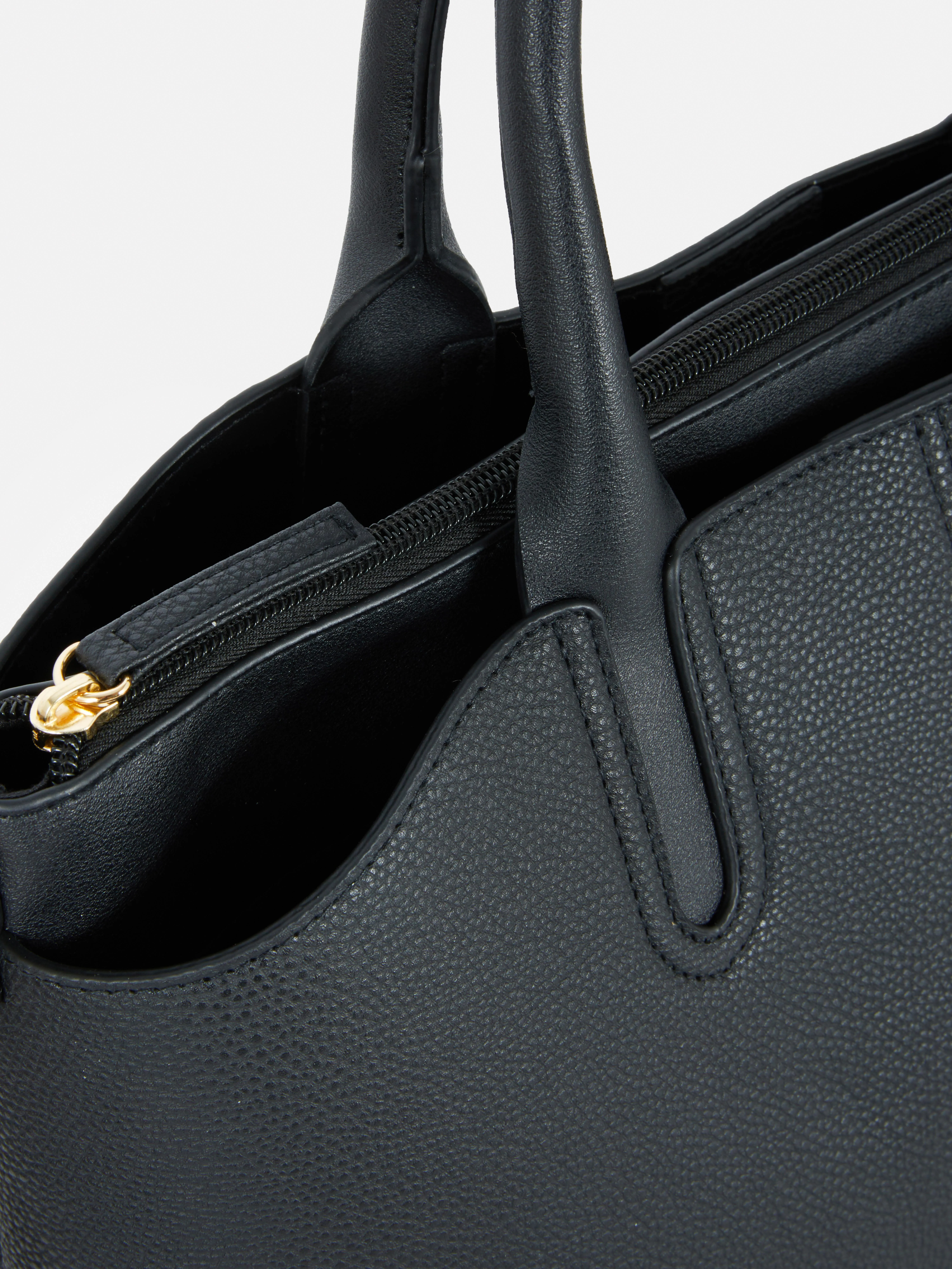 Bolso tote con detalles