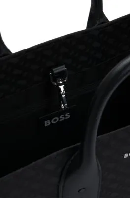 Bolso tote de sarga con monogramas y ribetes de piel sintética