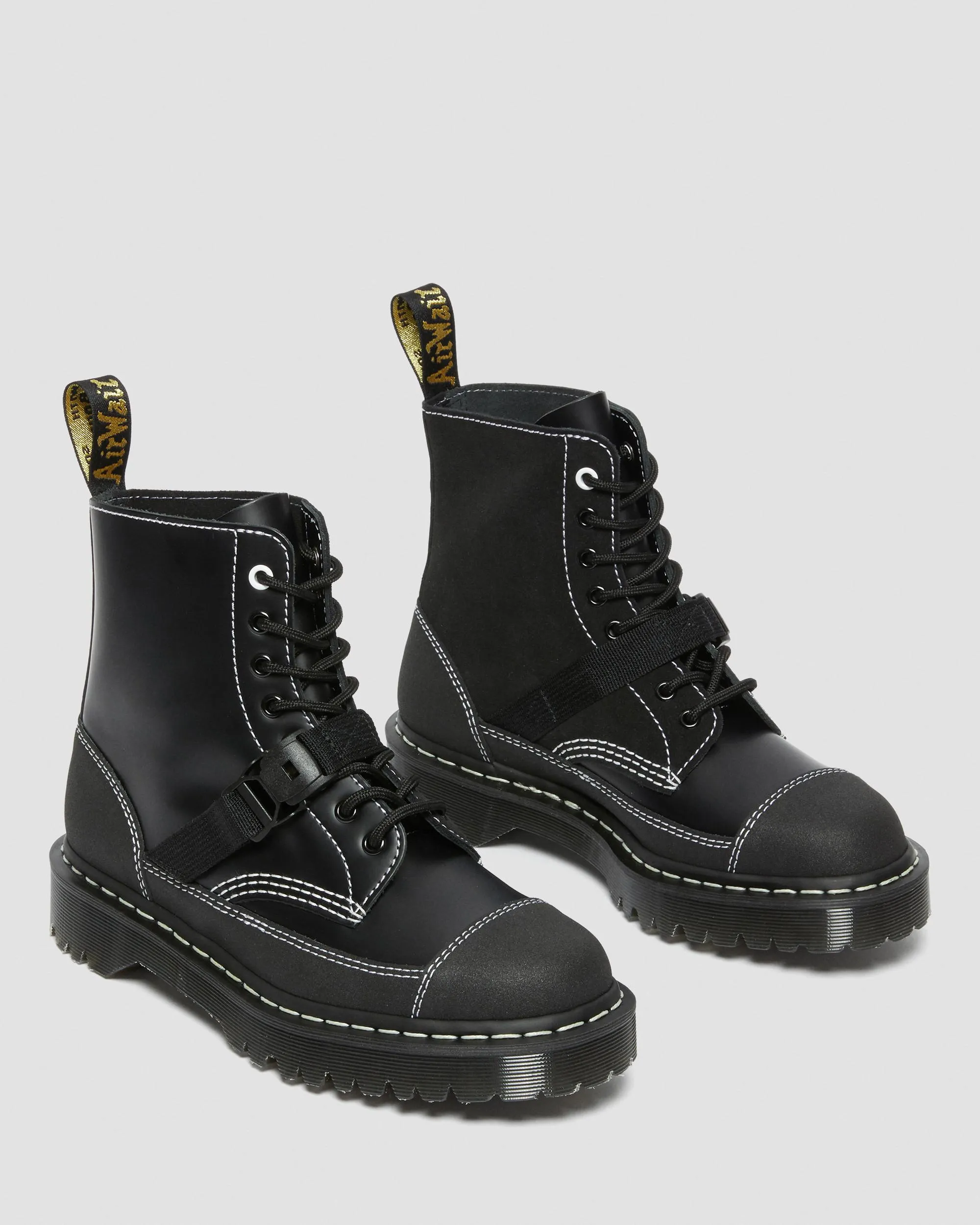 Botas 1460 Tech Made in England en piel
