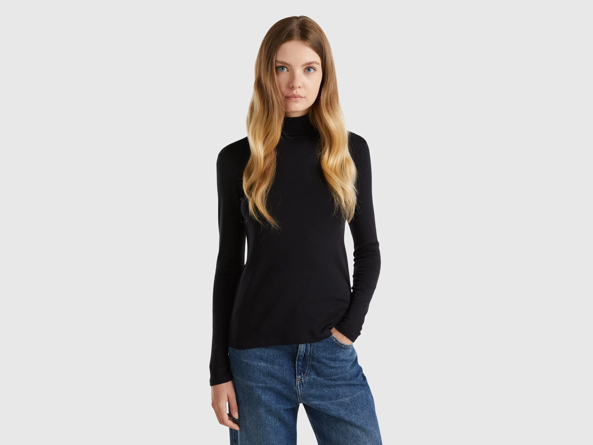 Camiseta de manga larga con cuello alto