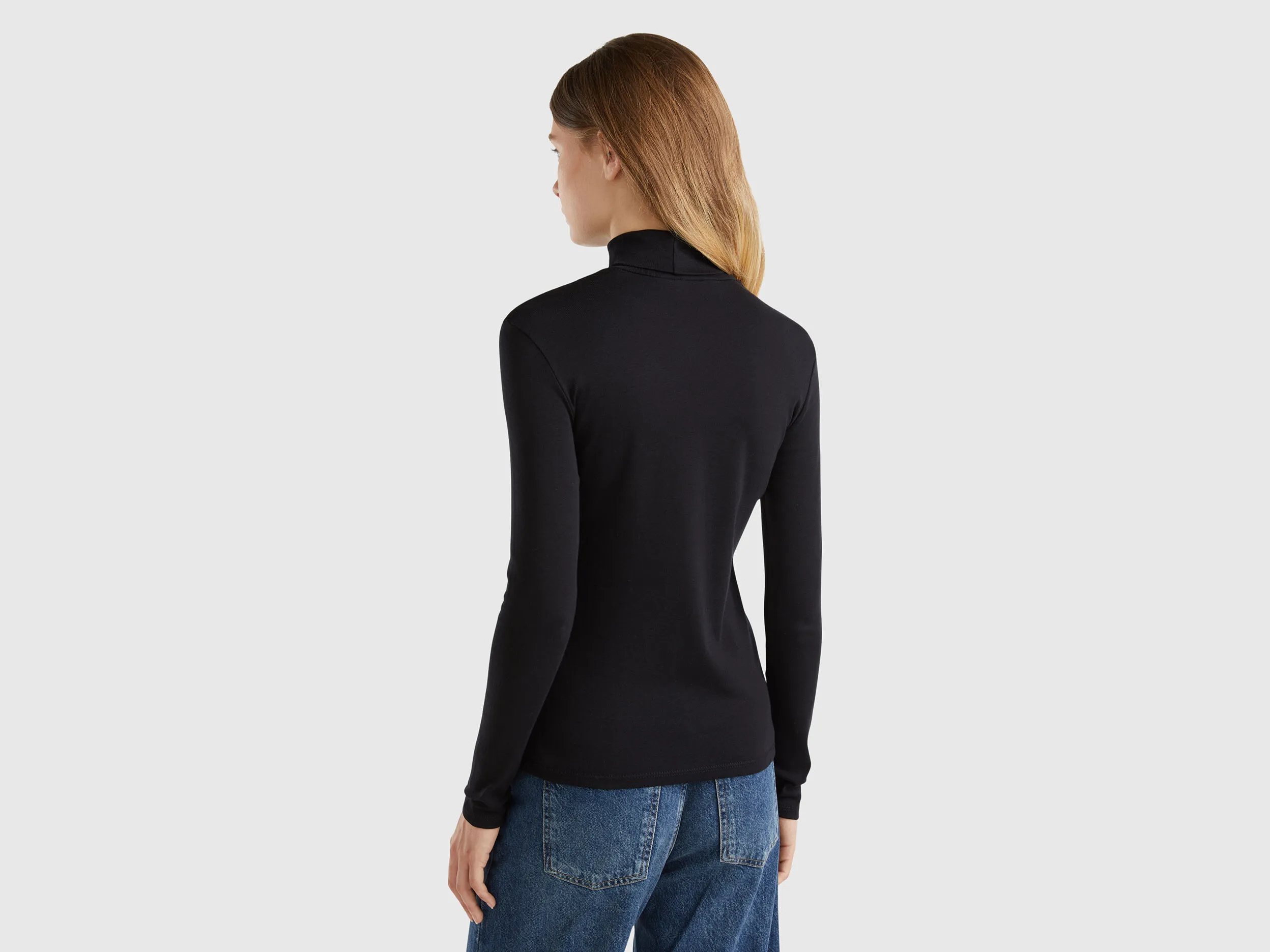 Camiseta de manga larga con cuello alto