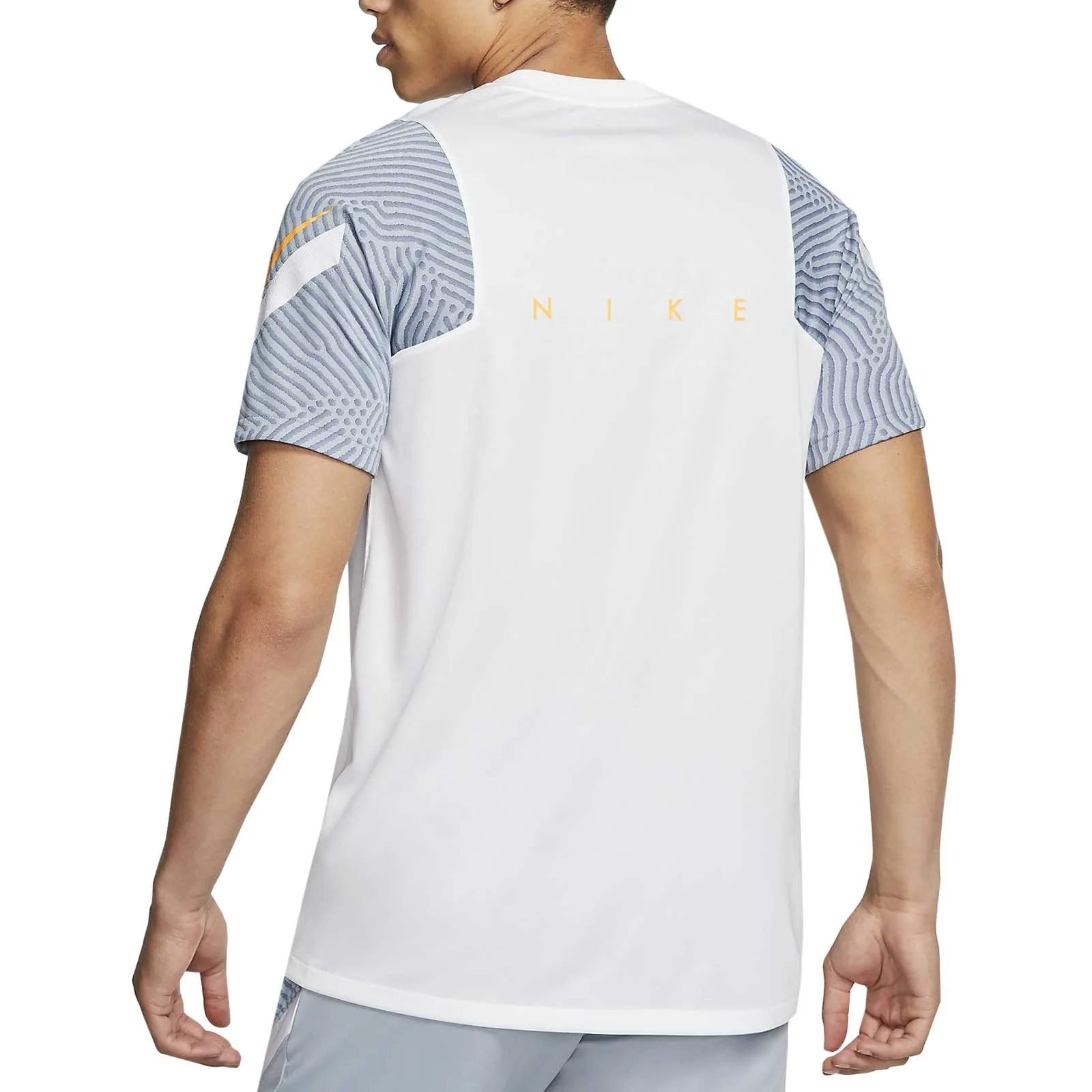 Camiseta Nike Dry Strike