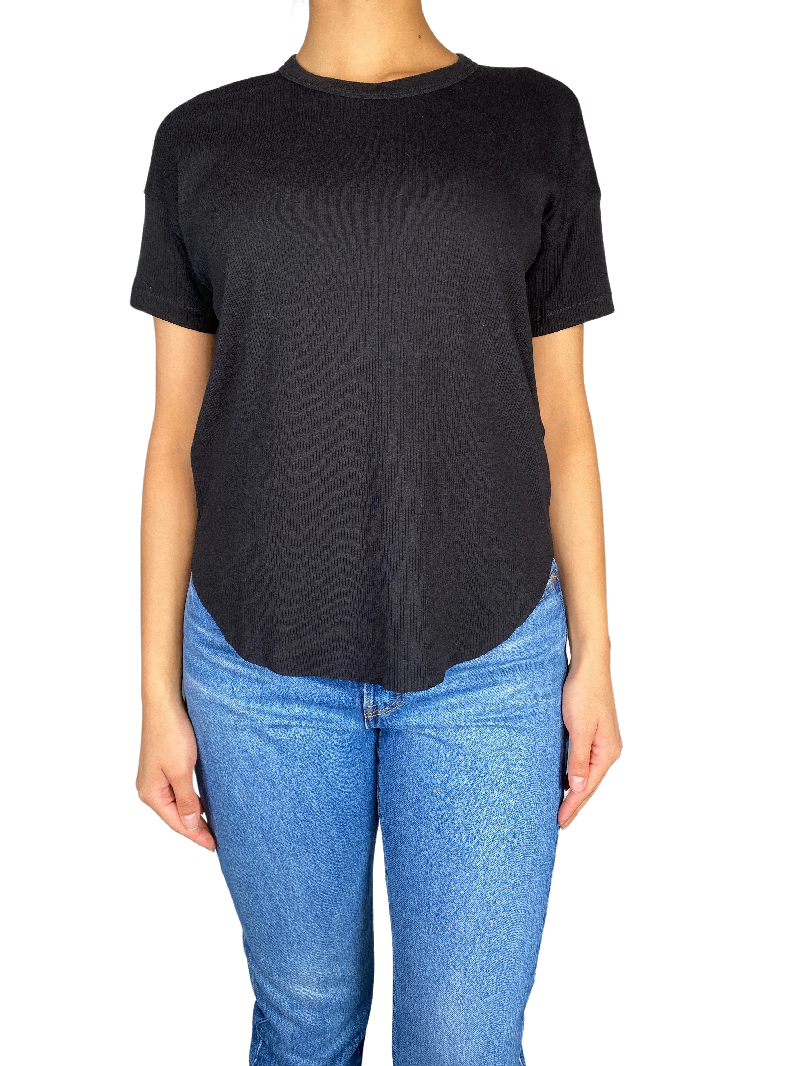 CHER Polera Negra Manga Corta