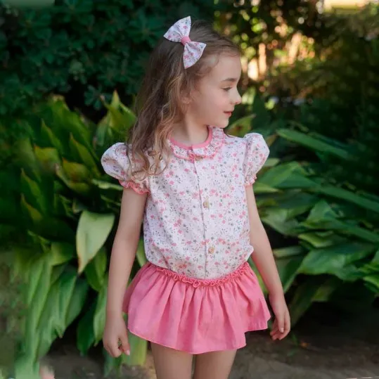 Conjunto niña blusa florecitas  y cubre de Marena