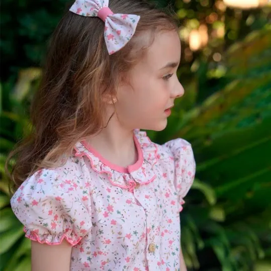 Conjunto niña blusa florecitas  y cubre de Marena