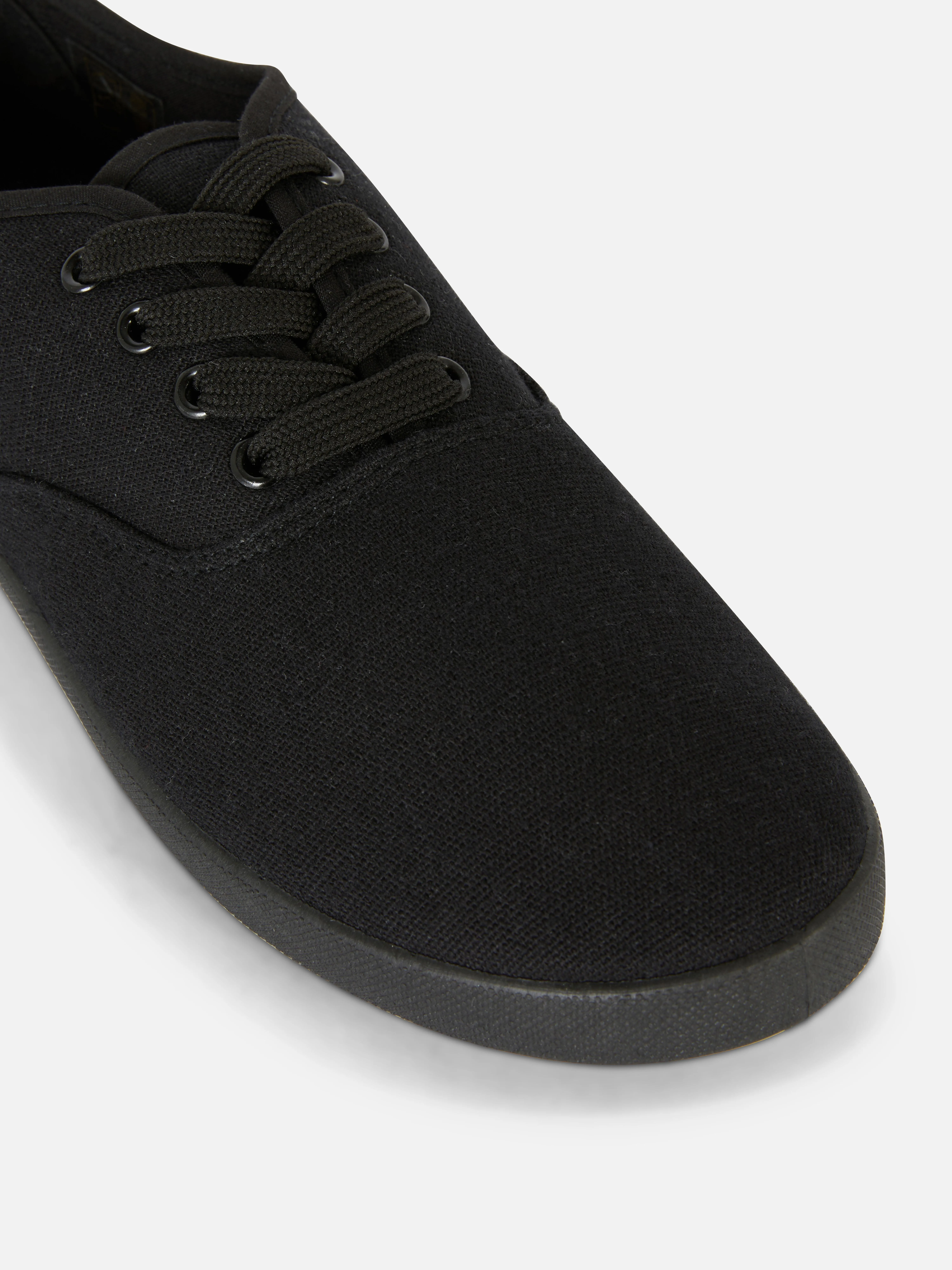 Deportivas de lona con cordones