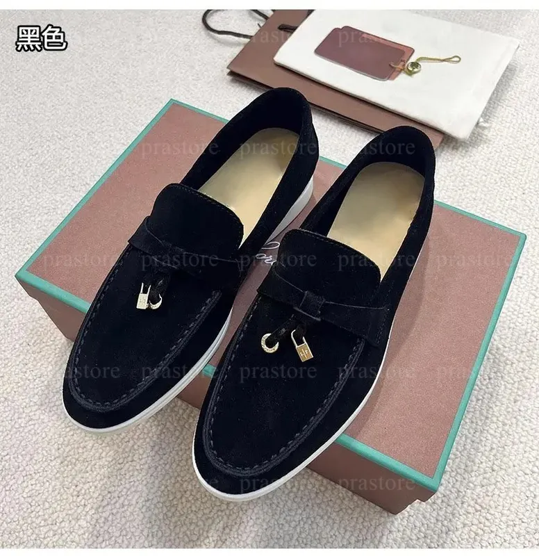 Diseñador de mocasines zapatos caminando amuletos adornados zapatos casuales para hombres de gamuza de gamuza pareja zapato de c