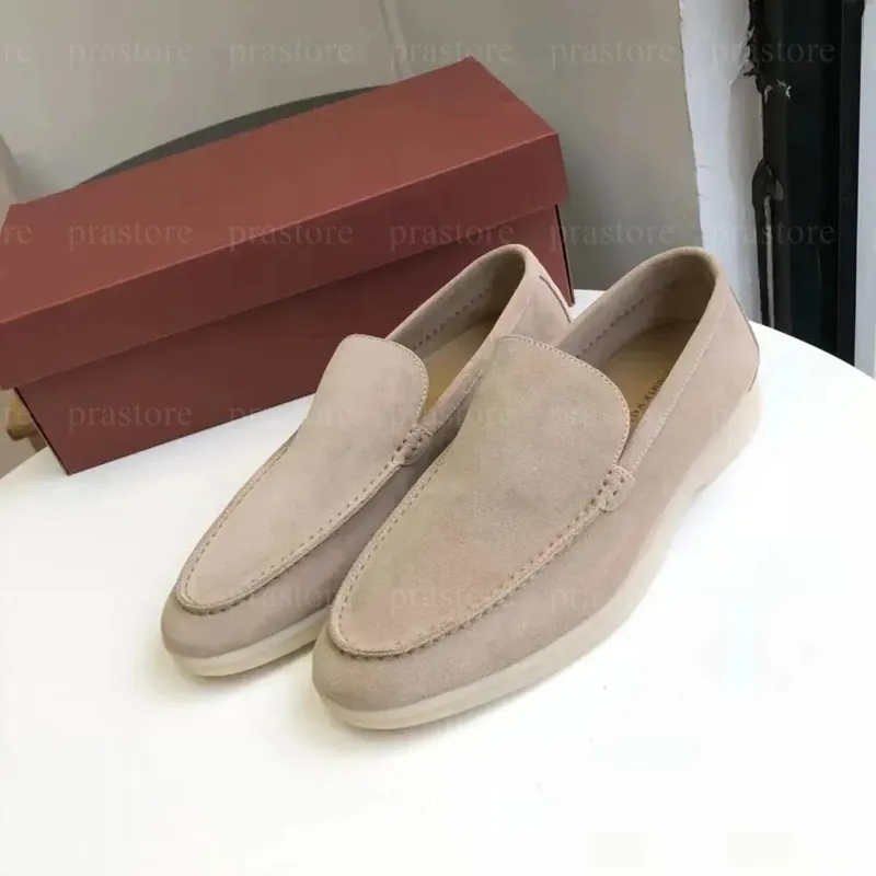 Diseñador de mocasines zapatos caminando amuletos adornados zapatos casuales para hombres de gamuza de gamuza pareja zapato de c