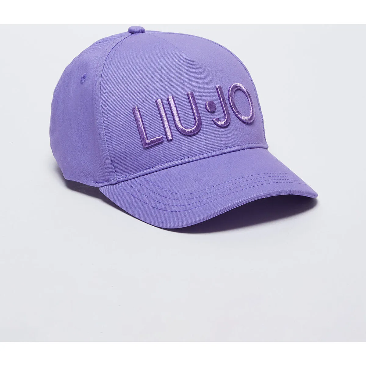 Gorra de béisbol con logotipo