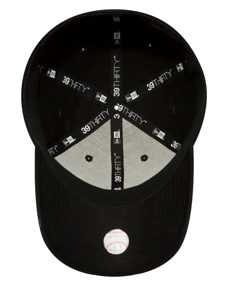 GORRA NEW ERA NEGRA LOGO YANKEES NEGRO BORDADO FRENTE VISERA CURVA