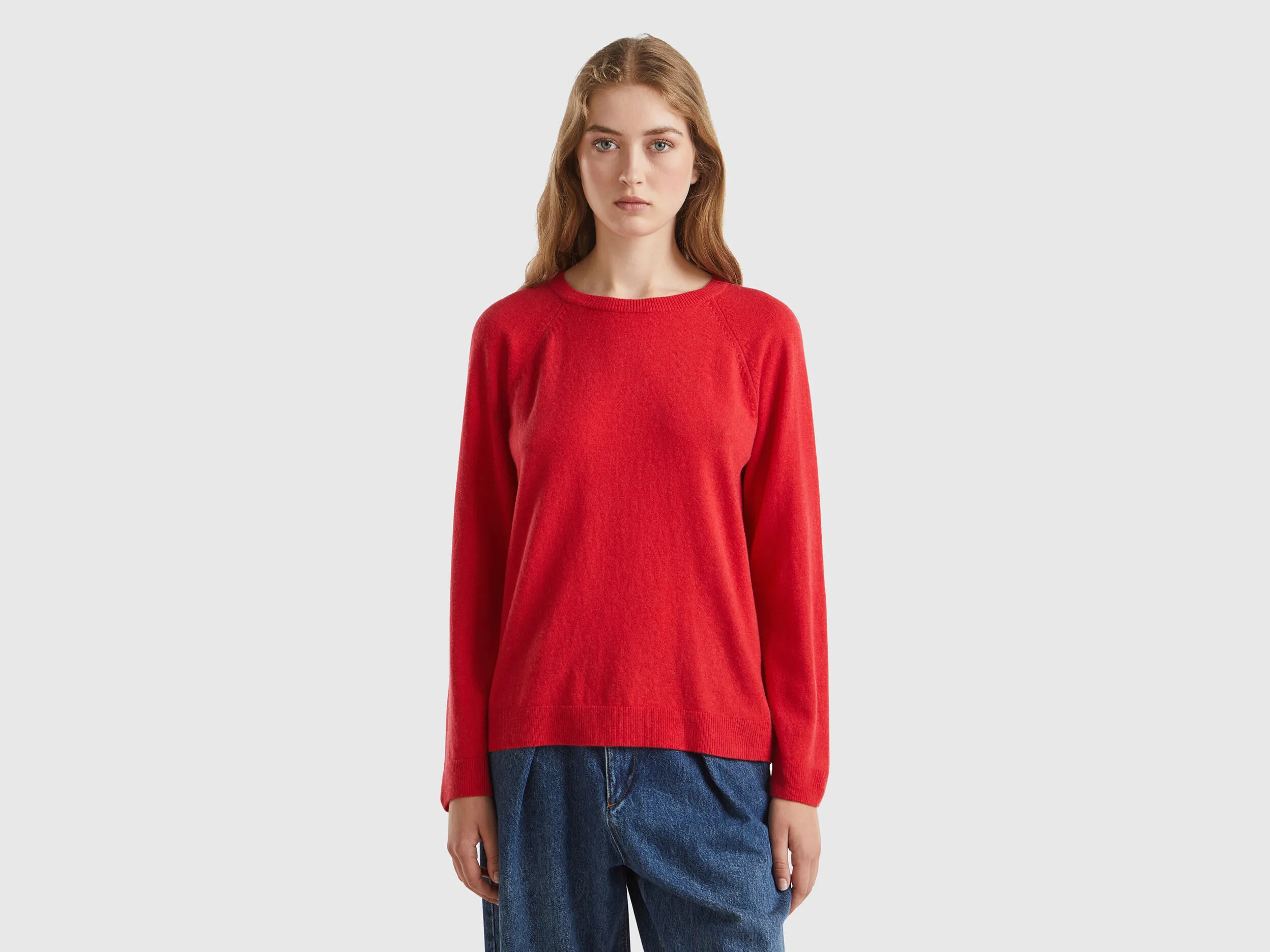 Jersey cuello redondo rojo en mezcla de lana y cachemira