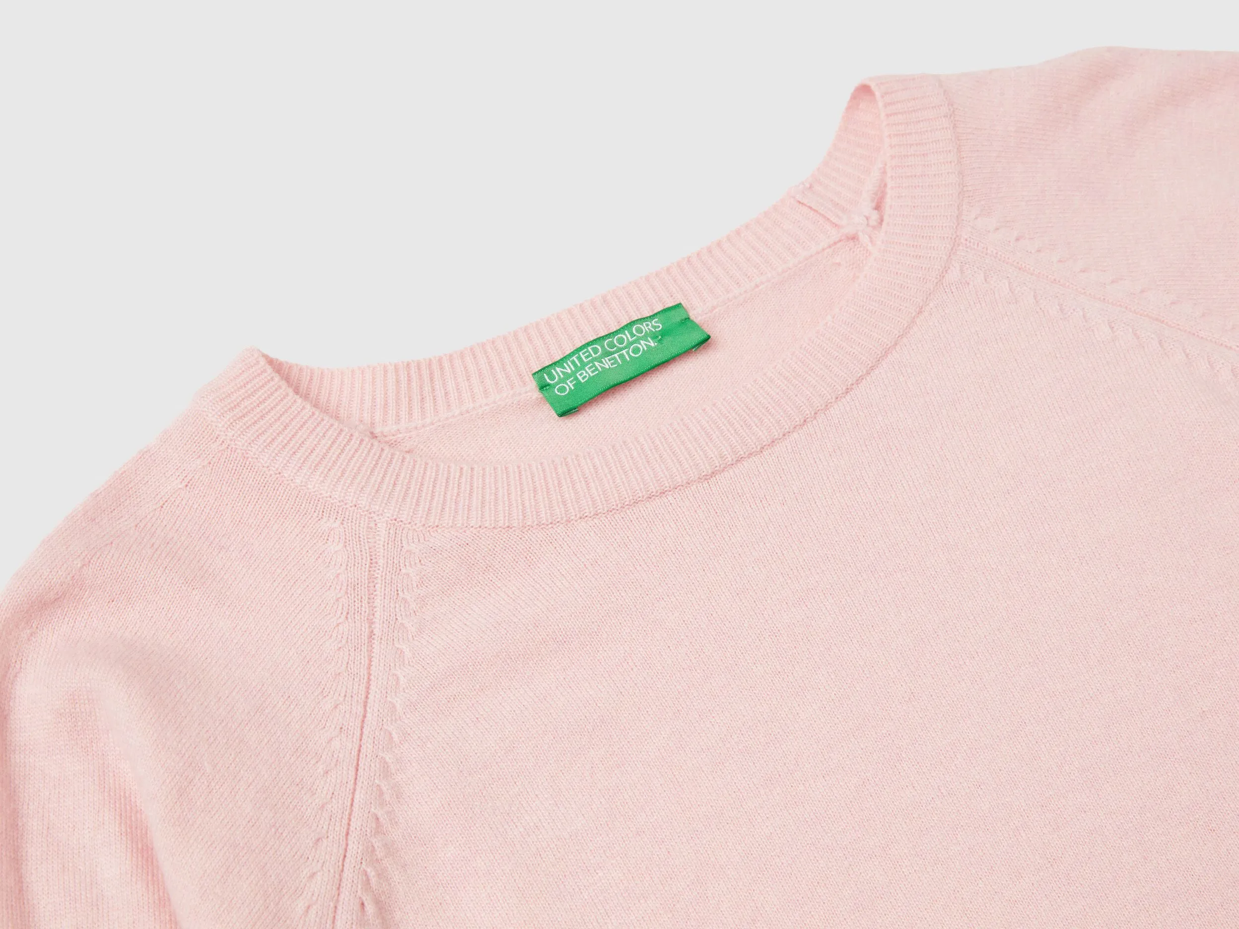 Jersey cuello redondo rosa pastel en mezcla de lana y cachemira