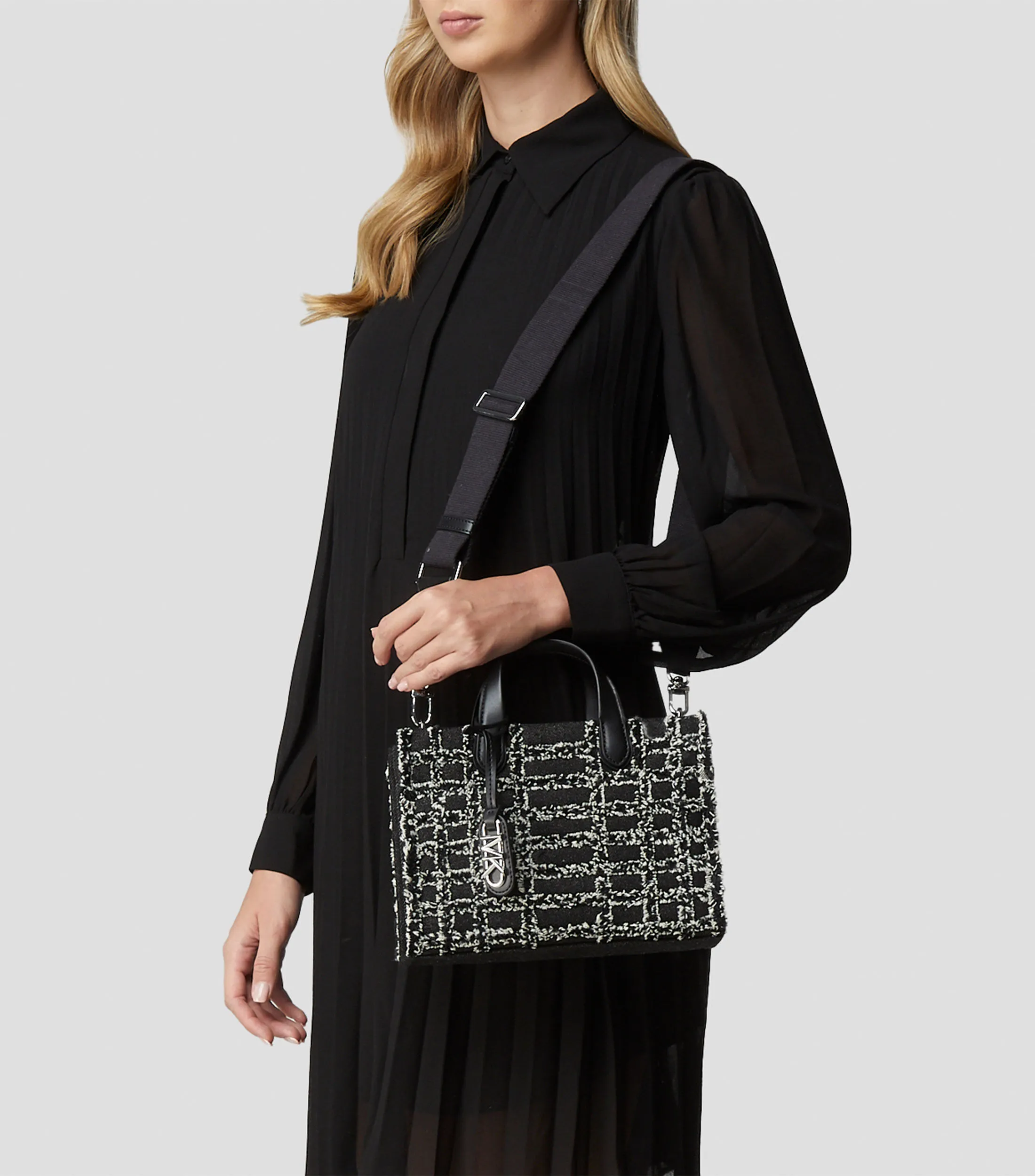 Michael Kors Bolso crossbody Negro con tweed Mujer