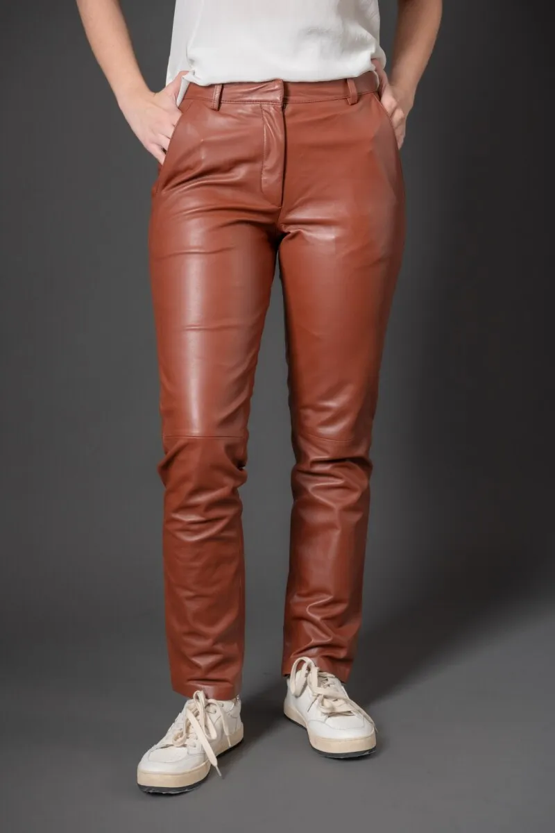 PANTALON CUERO  TOSTADO