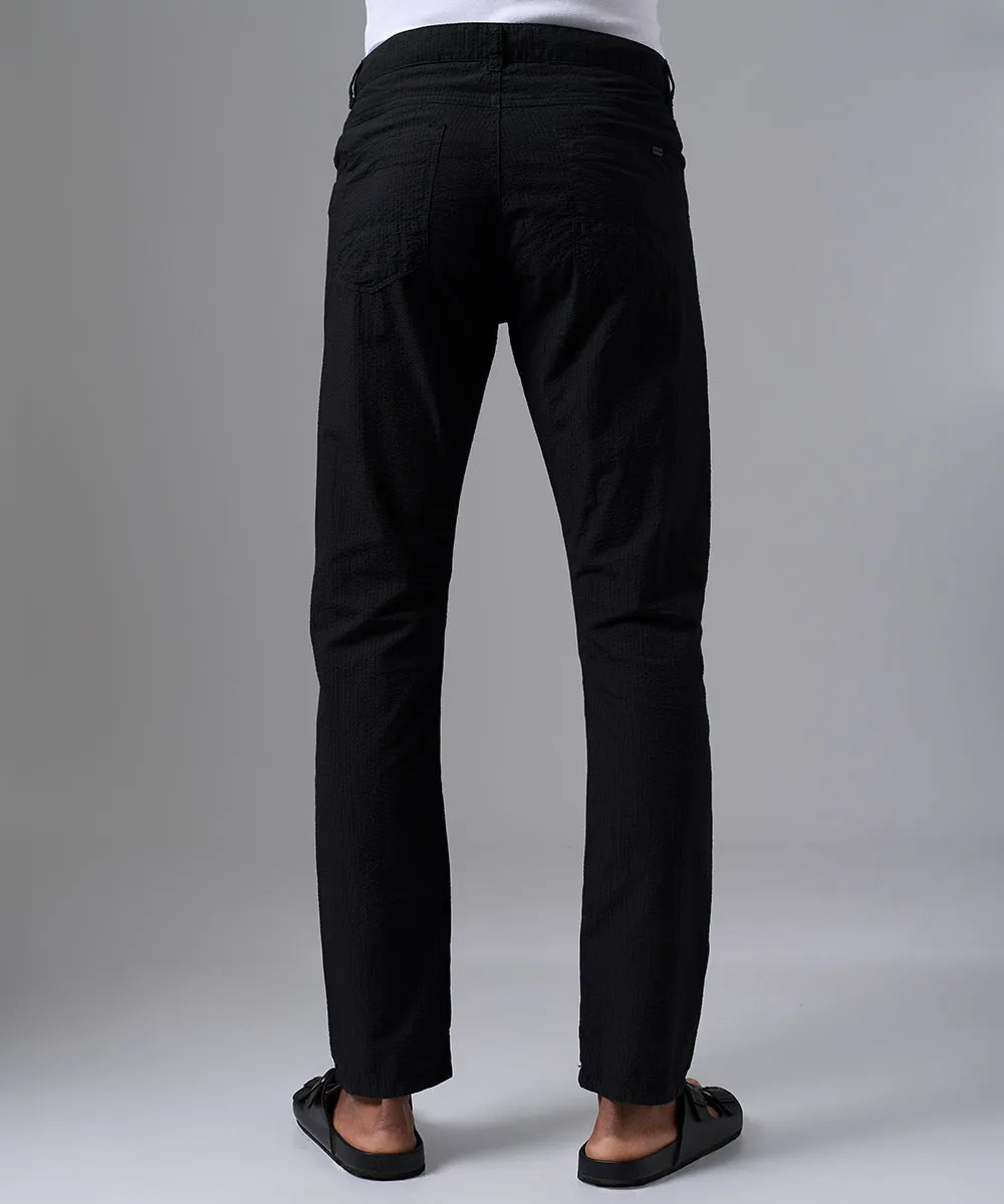 PANTALON SEER SUCKER SLIM FIT NEGRO PV25
