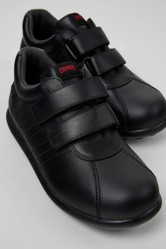 Pelotas Zapatos para niños de piel y tejido en color negro