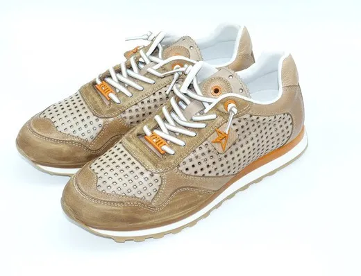 PIEL TROQUELADA SNEAKER CETTI C848 CUERO