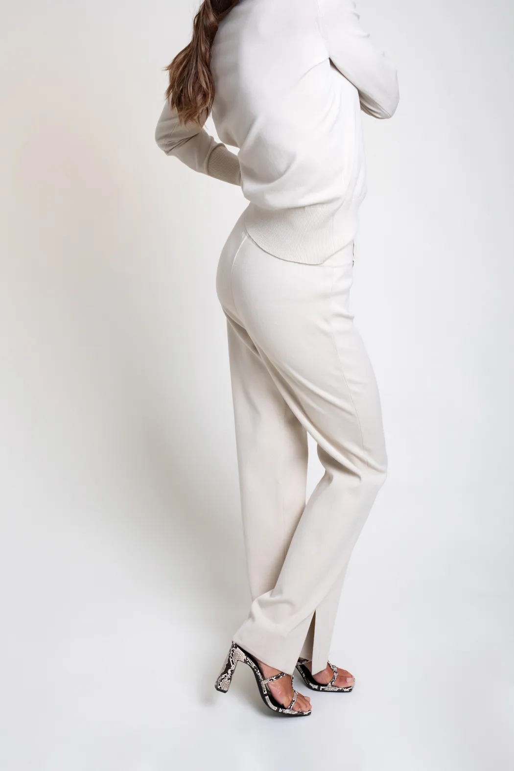 Pisonero  Aitana pantalon crudo