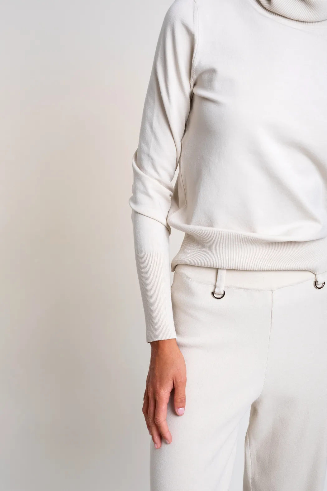 Pisonero  Aitana pantalon crudo