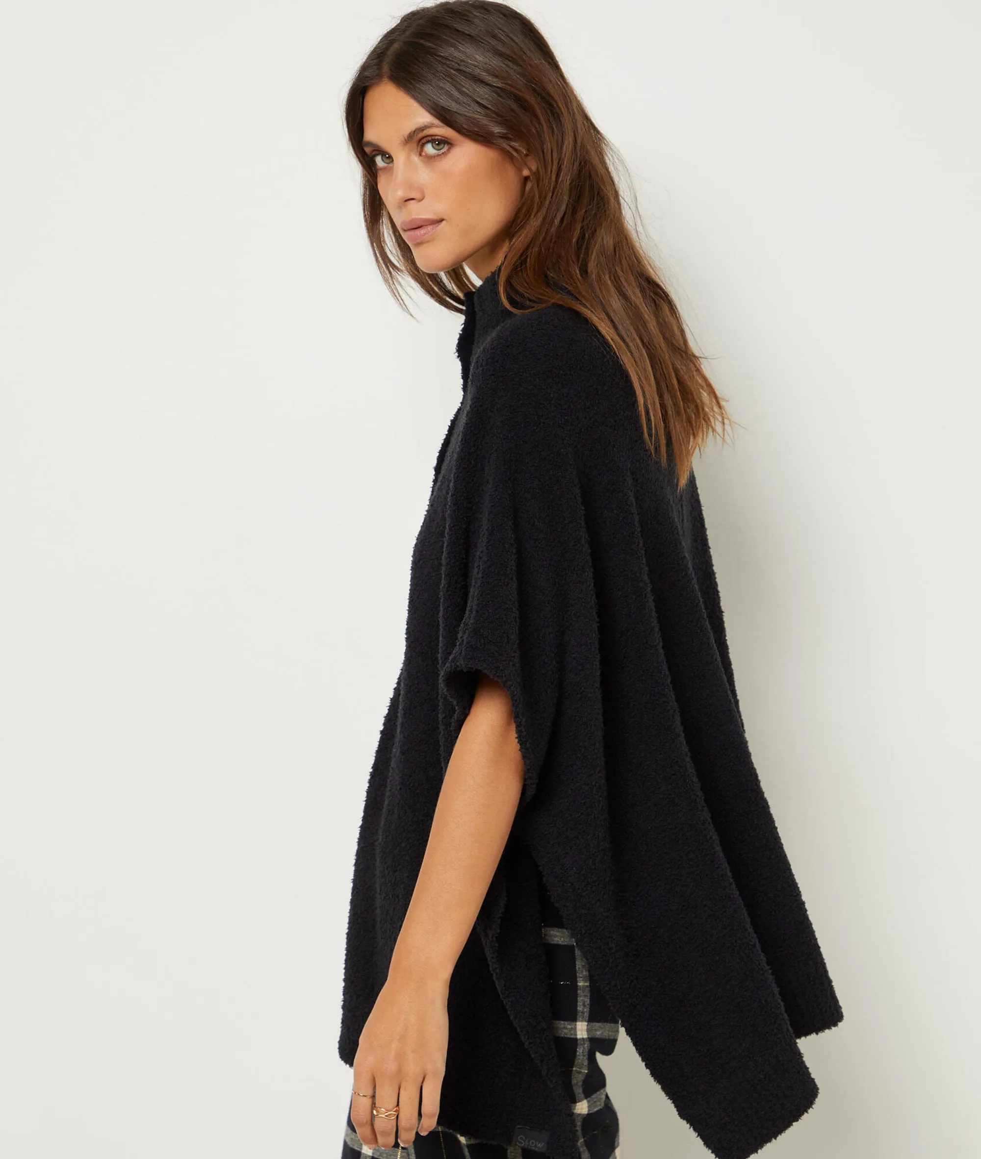 PONCHO POLAR MANGA CORTA DIJAN NOIR  ETAM