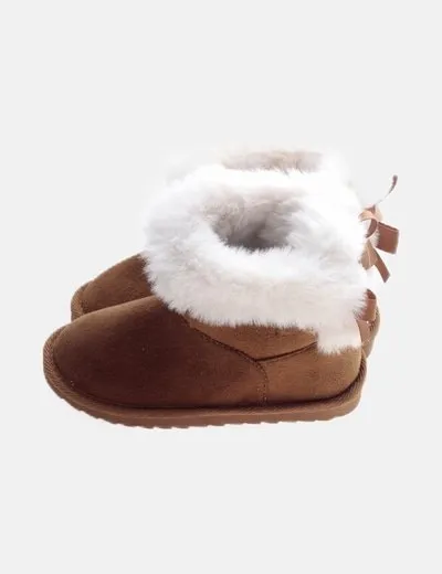 Primark Botas nanuk marrones
