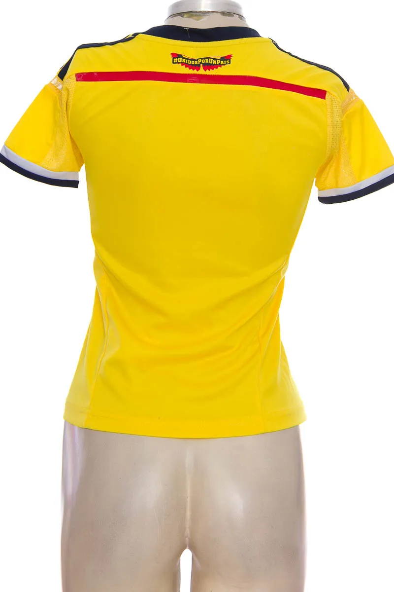 ROPA DEPORTIVA / SALIDA DE BAñO COLOR AMARILLO  CLOSEANDO