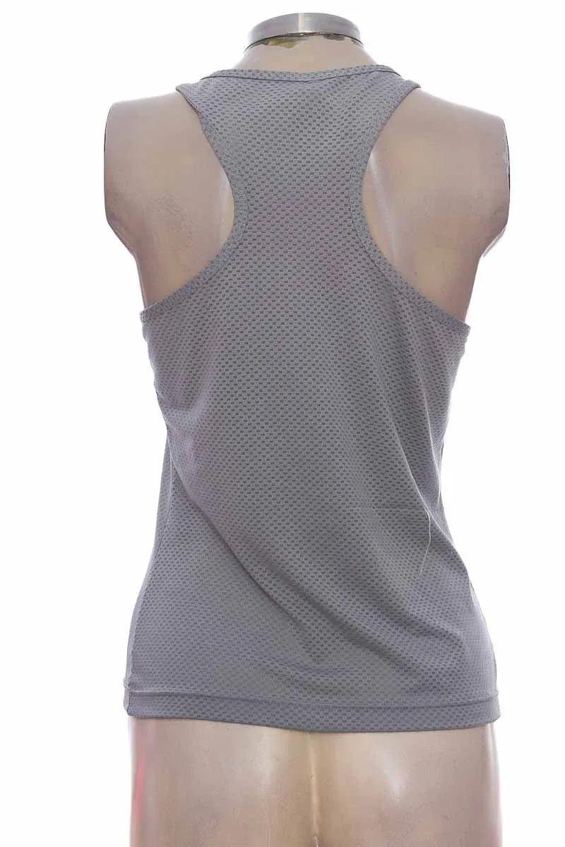ROPA DEPORTIVA / SALIDA DE BAñO COLOR GRIS  CLOSEANDO