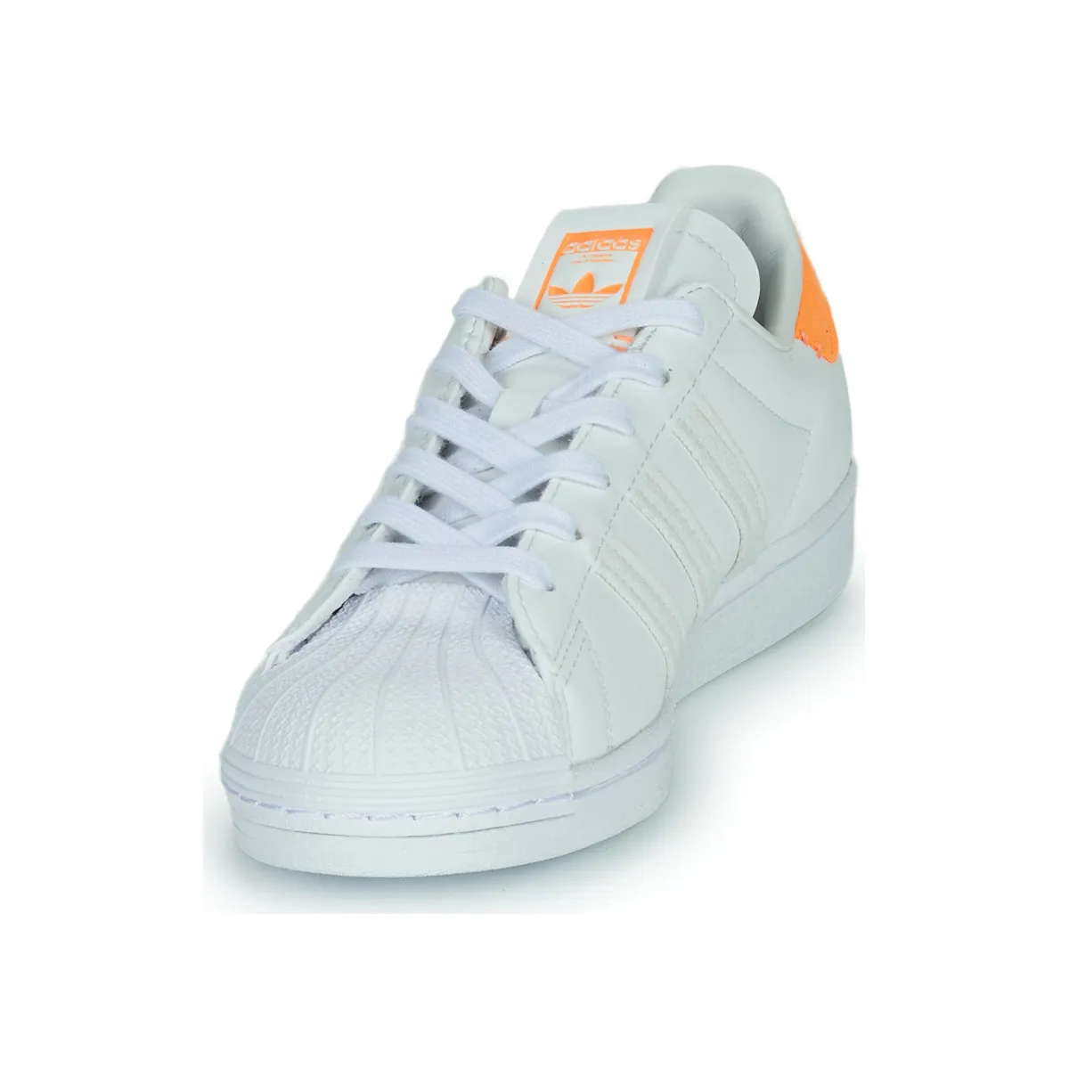 SUPERSTAR W