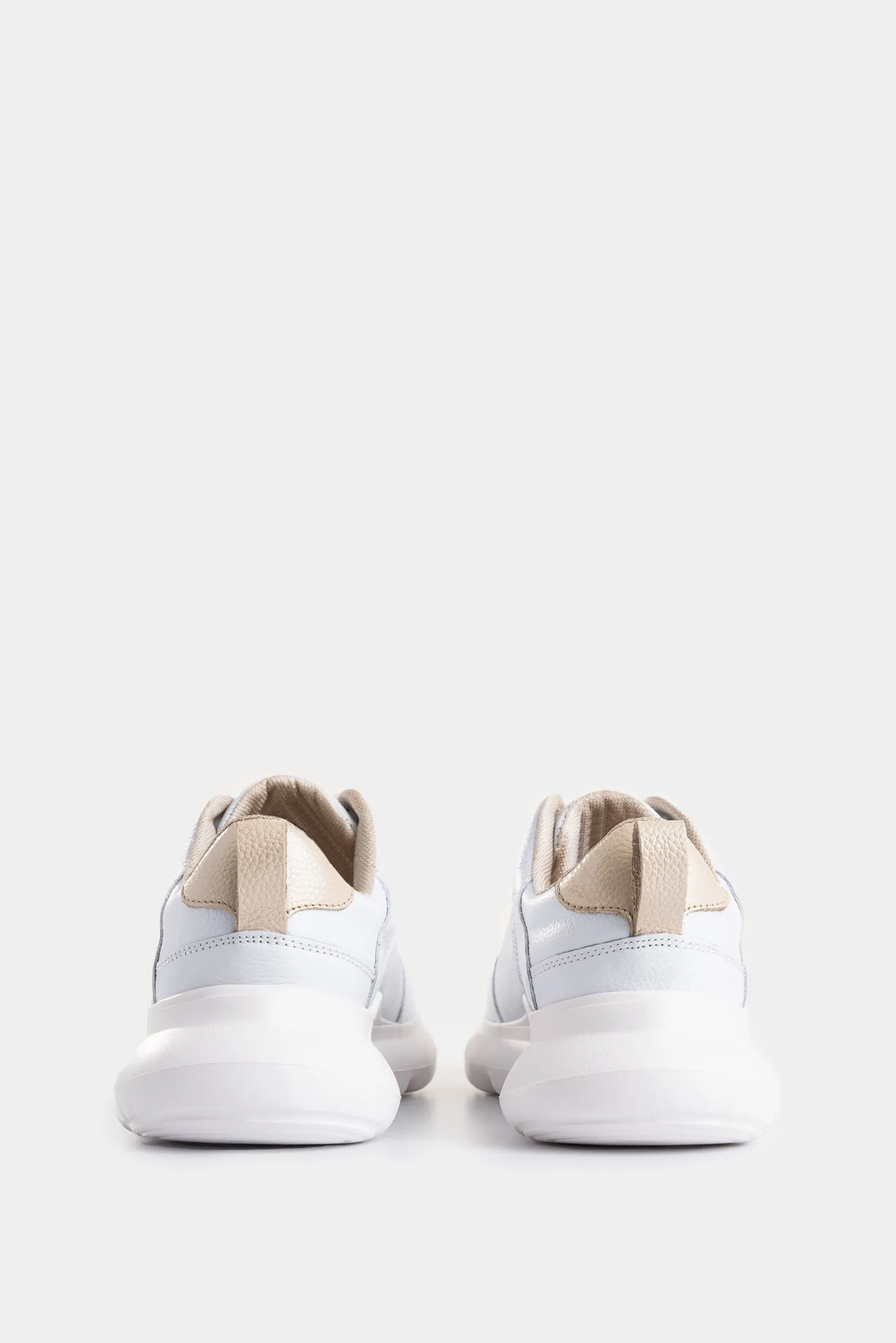 Tenis Mori 3 de cuero para mujer silueta deportiva