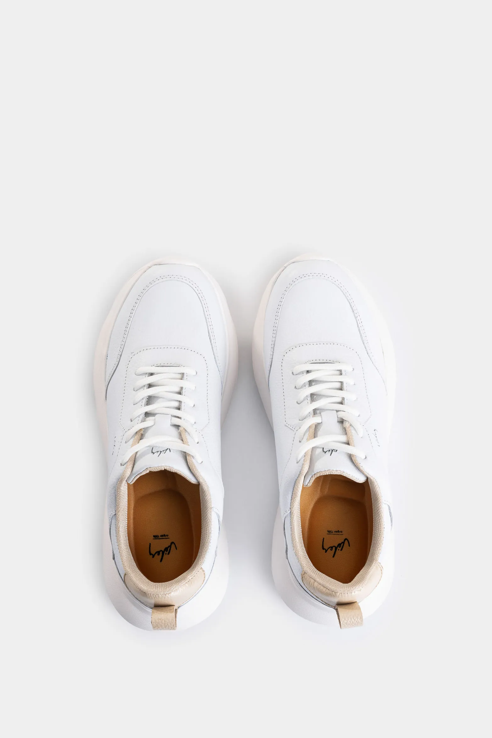 Tenis Mori 3 de cuero para mujer silueta deportiva
