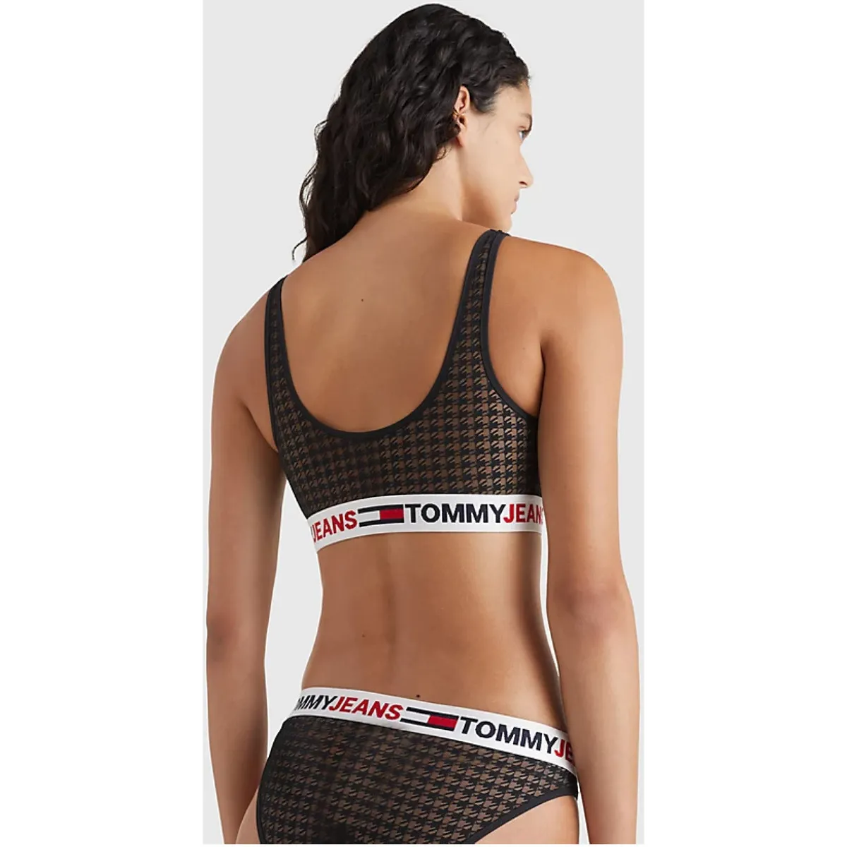 UW0UW03827  MUJER