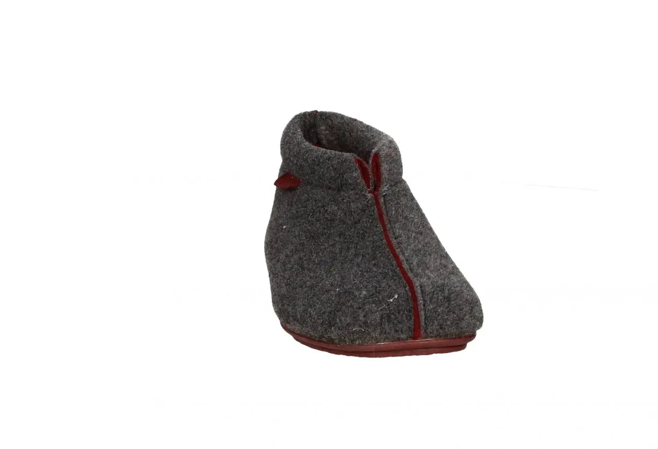 Zapatilla Abotinada Nordico Gris Linea Burdeos