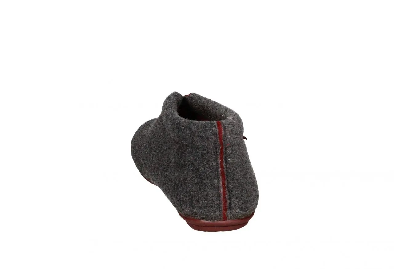 Zapatilla Abotinada Nordico Gris Linea Burdeos