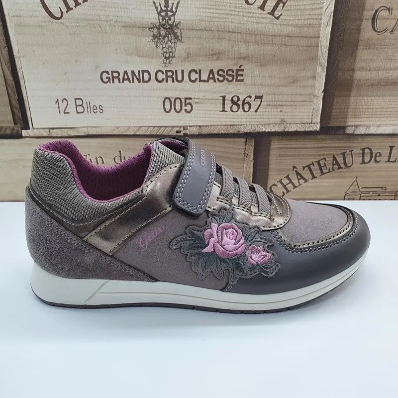 Zapatilla bordada Jensea Girl Geox J846FB
