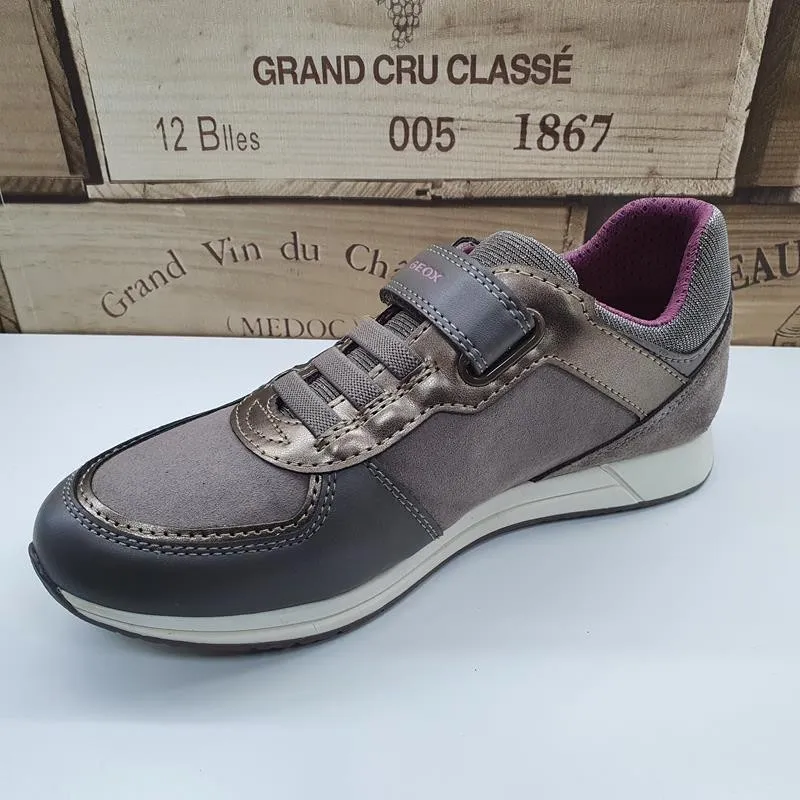 Zapatilla bordada Jensea Girl Geox J846FB