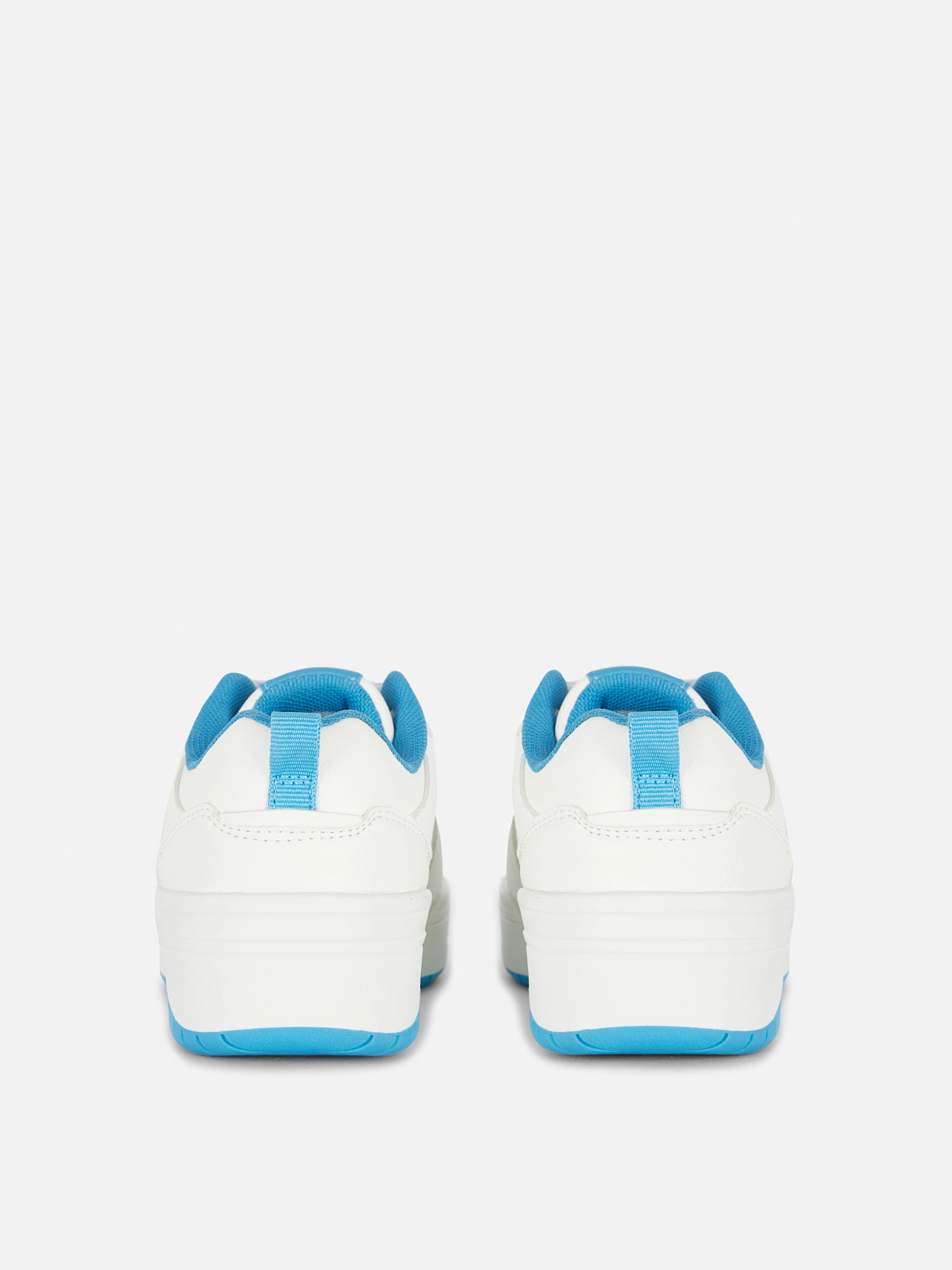 Zapatillas de caña baja con bloques de color