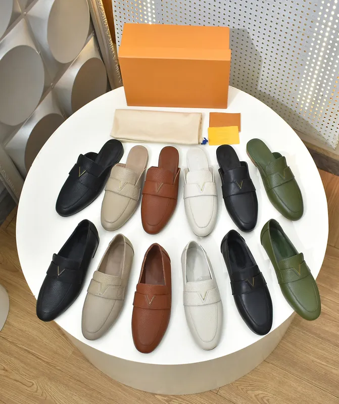 Zapatillas de playa Zapatos para mujer Zapatos de diseñador Zapatilla plana perezosa Baotou Chanclas 100% cuero dama Diapositiva