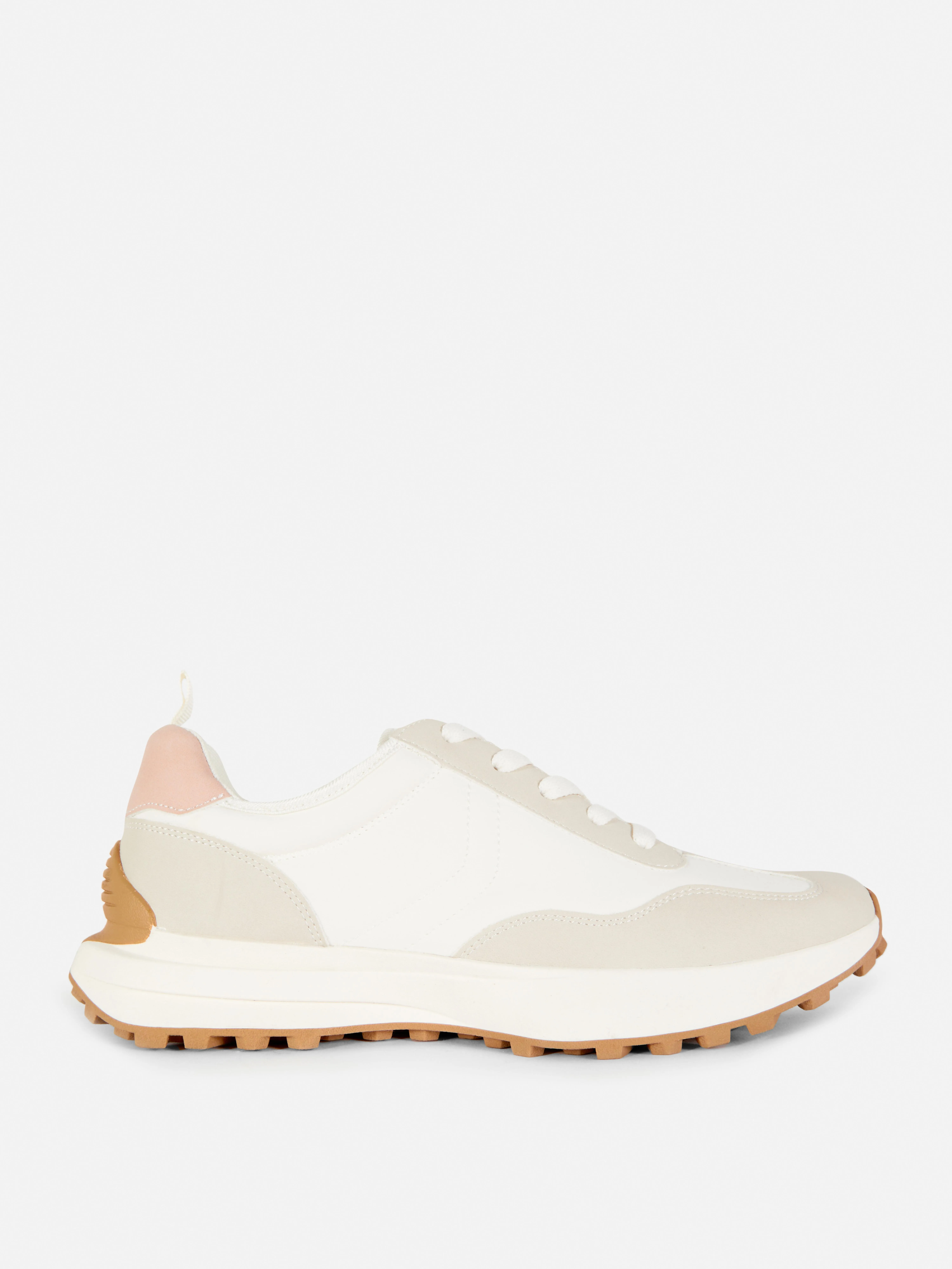 Zapatillas deportivas bicolor con suela gruesa