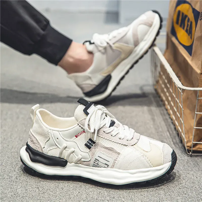 Zapatos para hombres para hombres Nuevos zapatos de malla trillable transpirable de moda