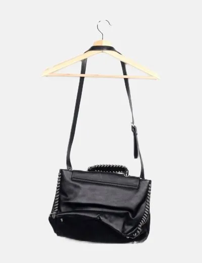 Zara Bolso negro polipiel